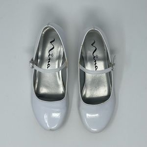 NINA: Seeley White Patent Leather Shoes; Size 13.5